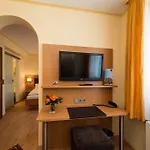 Hirschen 3*